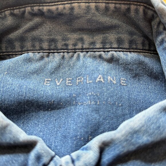 Everlane denim button down shirt - Picture 2 of 5